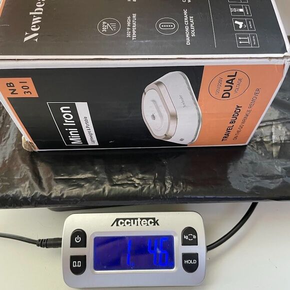 Newbealer Travel Iron Mini Iron with Dual Voltage-220V/120V Compact Dry Iron - Picture 10 of 10